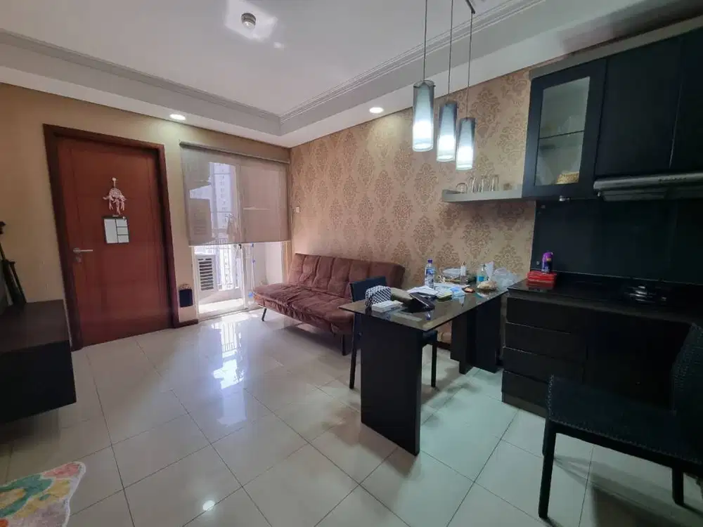 Dijual apartemen royal type 2 bed room murah furnished