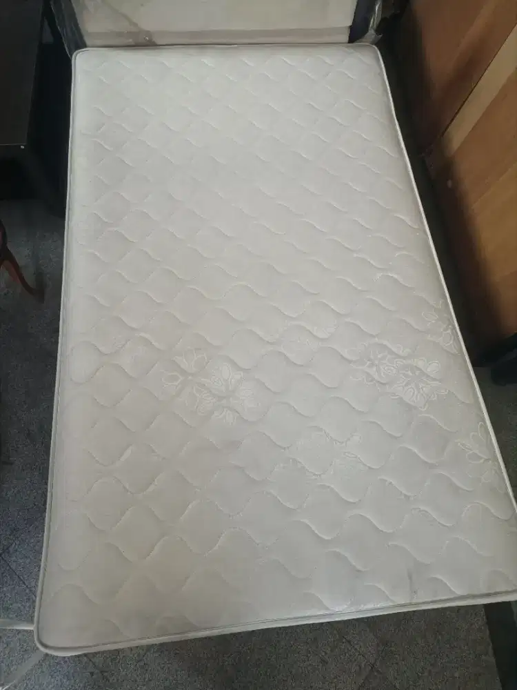 Kasur springbed Comforta 2in1