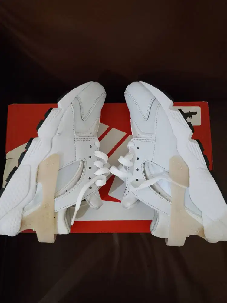 Sepatu Nike Air Wanita (Baru) Ukuran 36