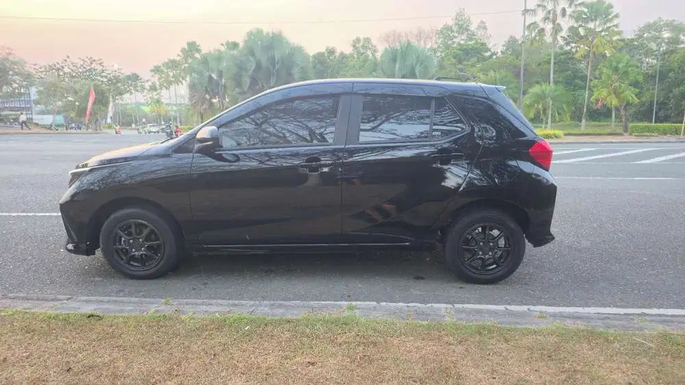 Daihatsu Ayla 2024 Bensin