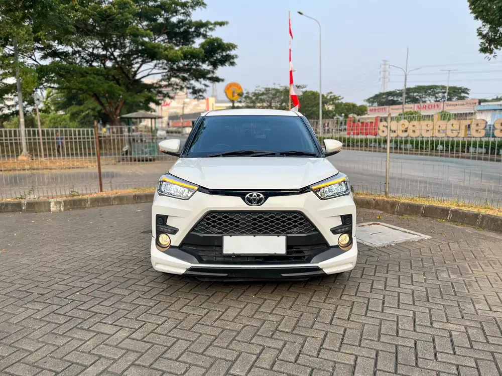 TOYOTA RAIZE 1.0 T GR SPORT AT 2021