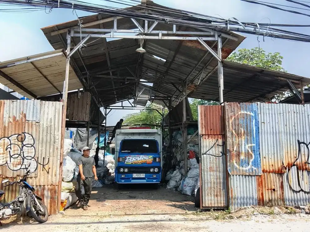 DICARI PENJAGA LAPAK RONGSOK