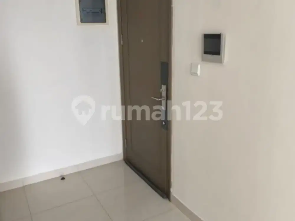 Dijual Cepat Apartemen 2Br Lantai Tinggi City View di Apartemen Taman Anggrek Residence, Jakarta Barat
