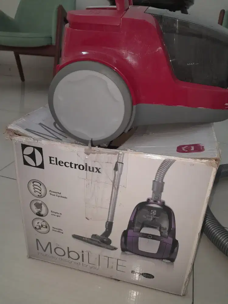 Dijual Vacuum Cleaner merk Electrolux