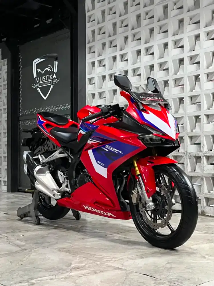 Tricolor‼️Honda CBR 250RR ABS SP QS 2022. KM 11rb.DANNY Mustika Malang