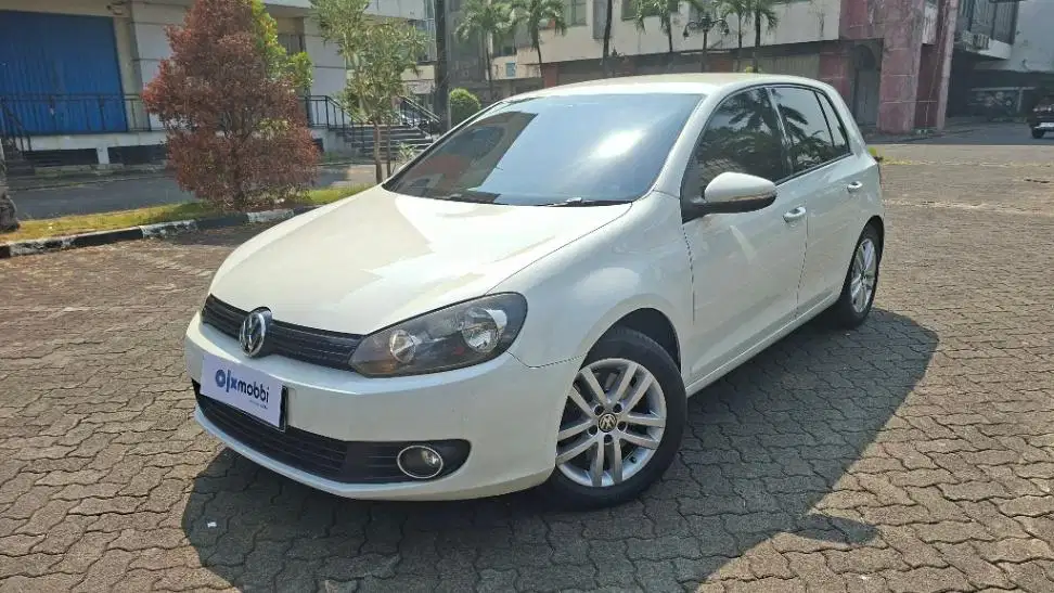 Volkswagen Golf 1.4 Bensin AT 2012 Putih