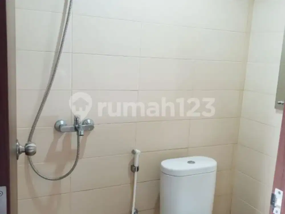 Apartemen 3Br Full Furnished View City di Apartemen Belmont Residence, Jakarta Barat