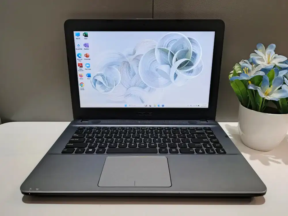 Laptop Bekas Siap Pakai! Asus X44IMA RAM 4 GB‎