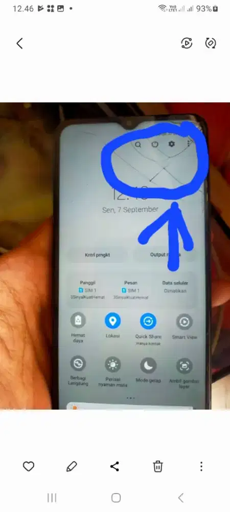 Siang mau jual hp samsung M12.minus nya tmbl sama retak .casan dus ada