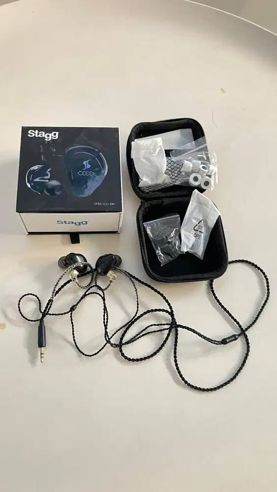 Stagg SPM 435 Ear Monitor 4 dynamic Driver In earphone IEM headset