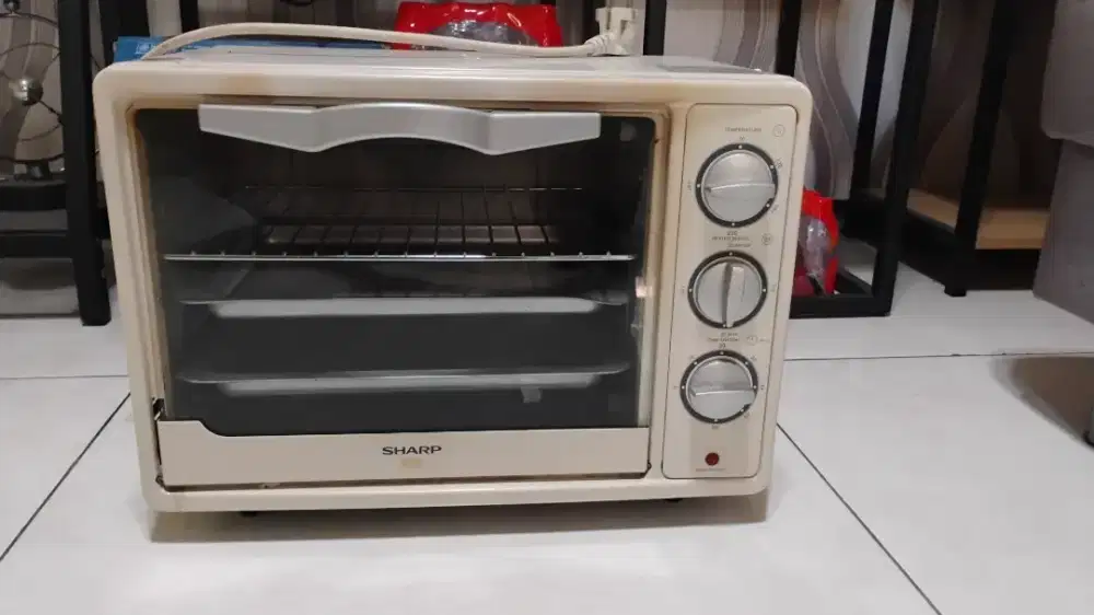 Dijual oven merk Sharp kapasitas 18L