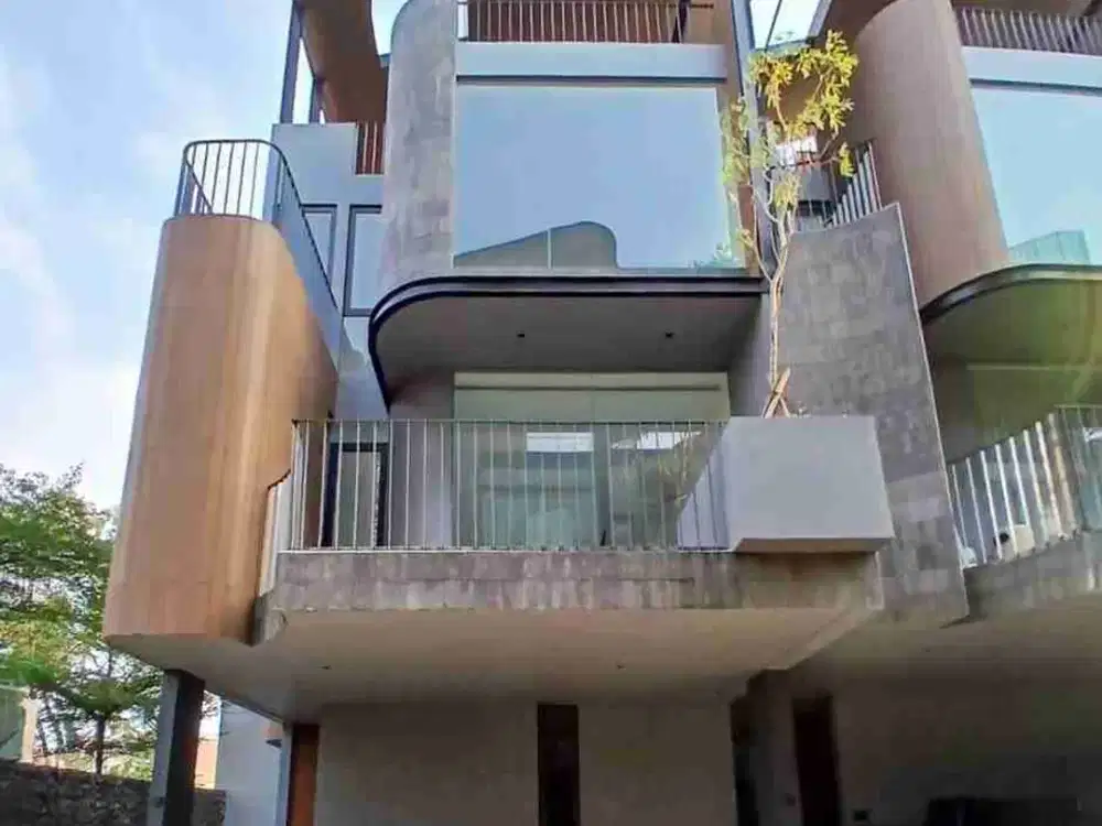 Rumah Mewah Modern Contemporer Dalam Cluster Di Kemang