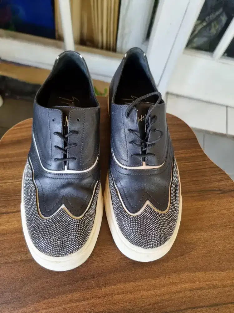 Sepatu Giuseppe zanetti size 41 italy