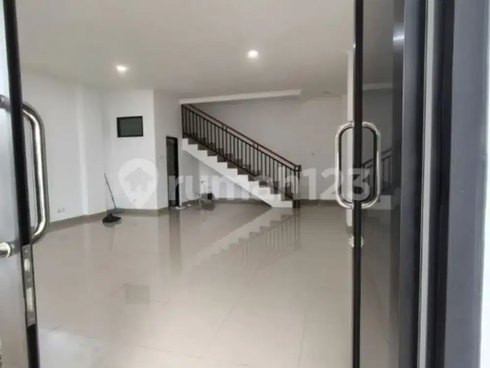 Dijual Murah Ruko Baru Komersial di Taman Ratu