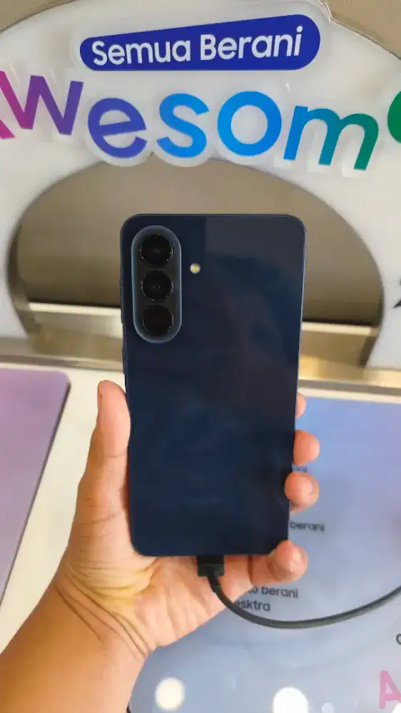 Samsung A57 5G.Dapatkan Promo Cashback dan cicilan 0%