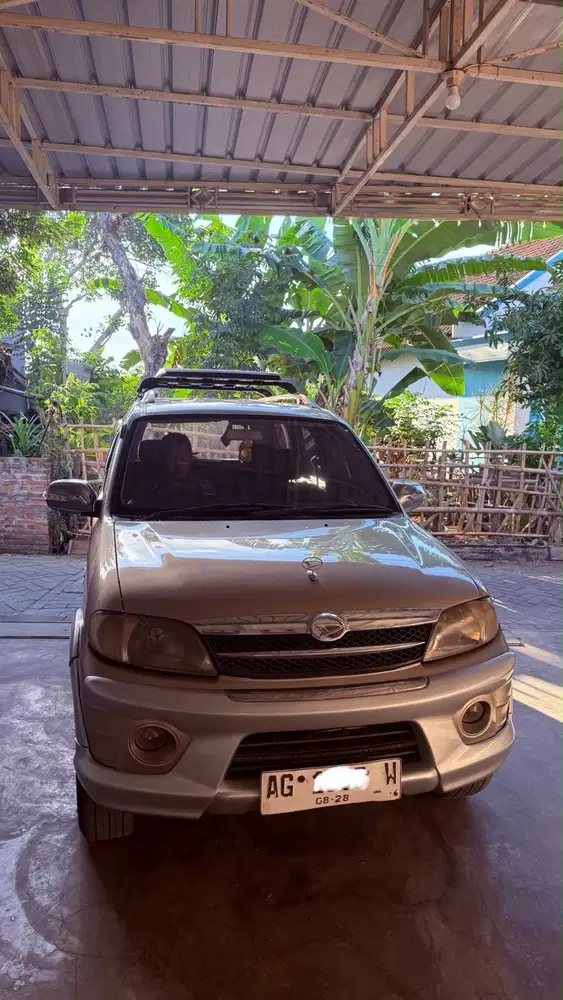 Daihatsu Taruna Oxxy FGX ‘2006