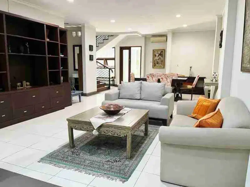 Dijual rumah cantik siap huni di Pondok Indah