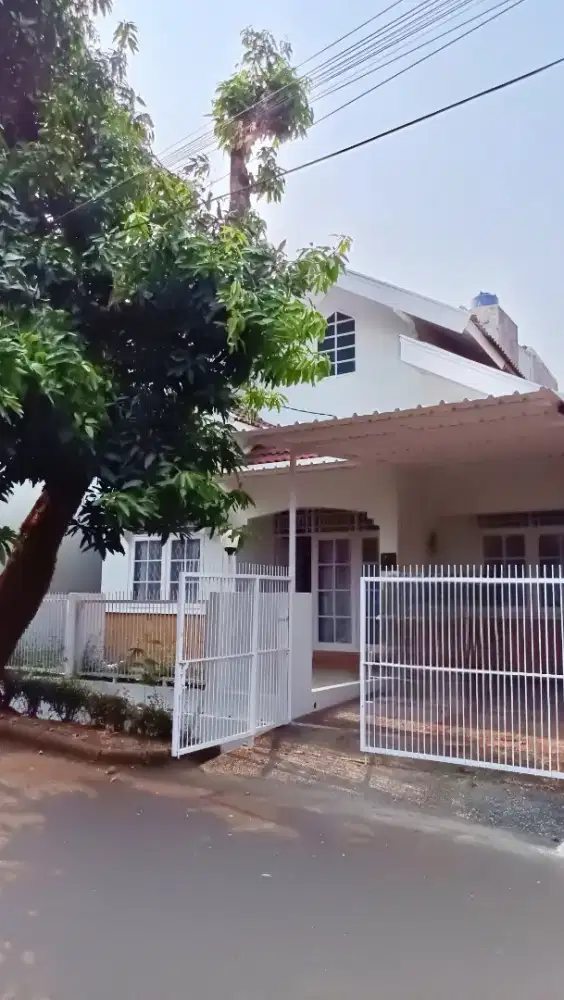 Disewakan rumah sewa siap huni 3 kamar di Bintaro jaya sektor 5
