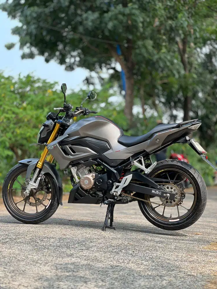 HONDA NEW CB150R SILVER 2024 PAJAK PANJANG FULL MULUS