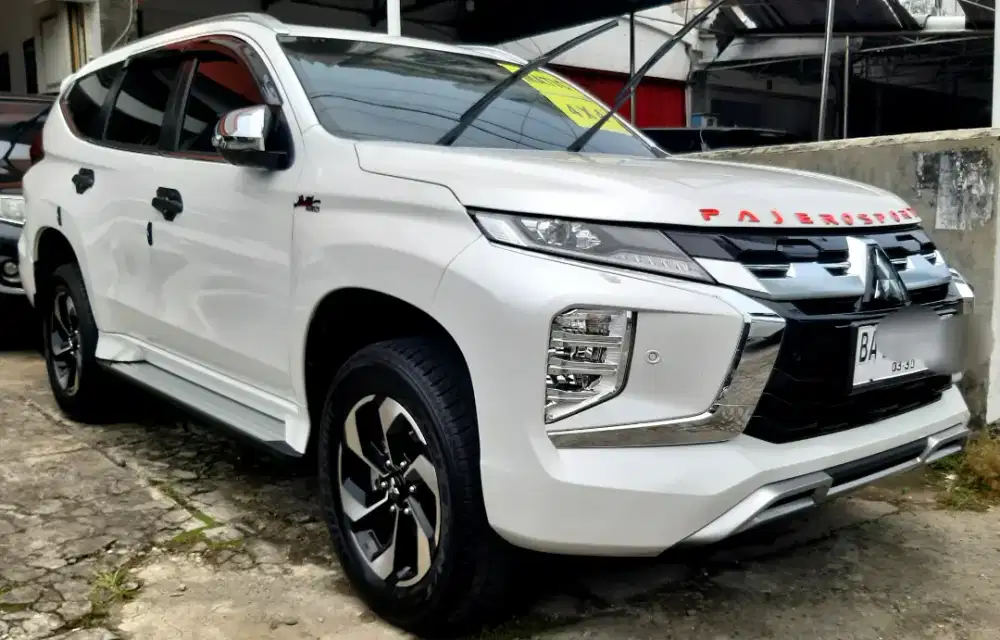 Pajero Sport Dakar Ultimate 4x4 2025 Sunroof