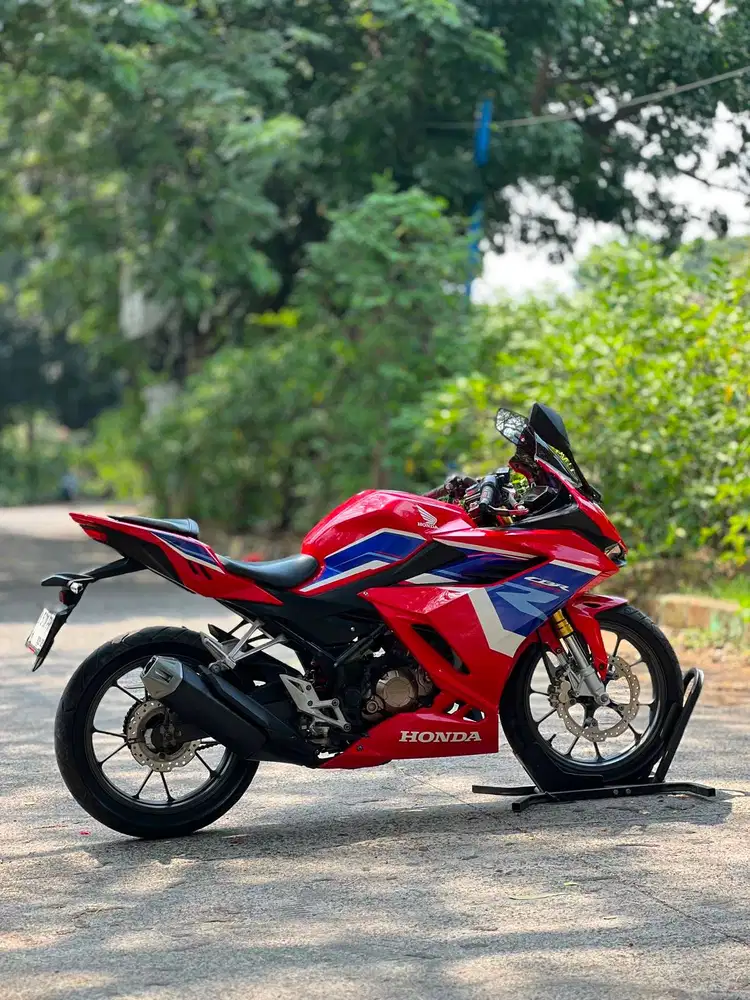 KM LOW! HONDA NEW CBR 150R TRICOLOR 2023 MERAH SIAP GASPOL