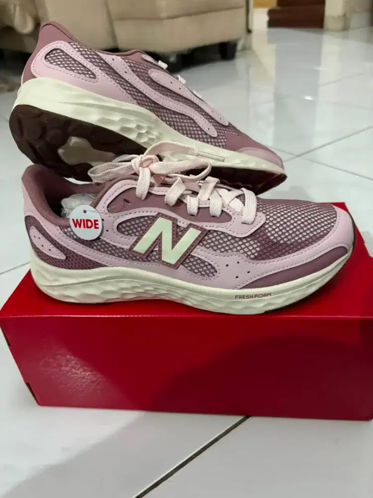 FOR SALE! NEW BALANCE ARISHI GIRLS KIDS RUNNING SHOES