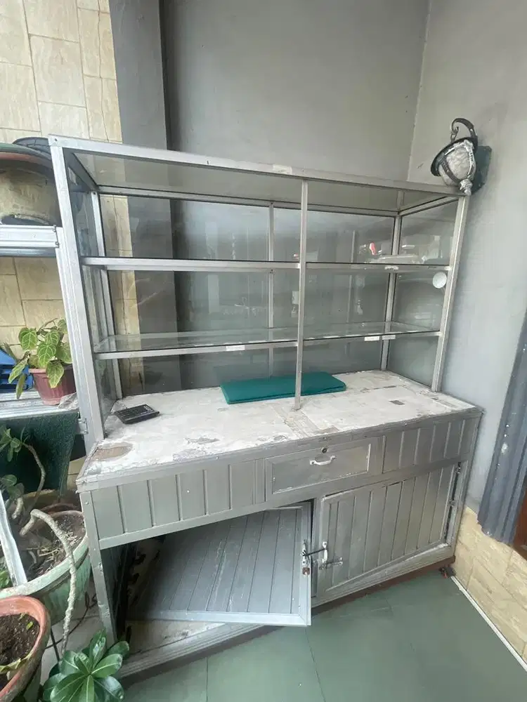 Etalase gerobak