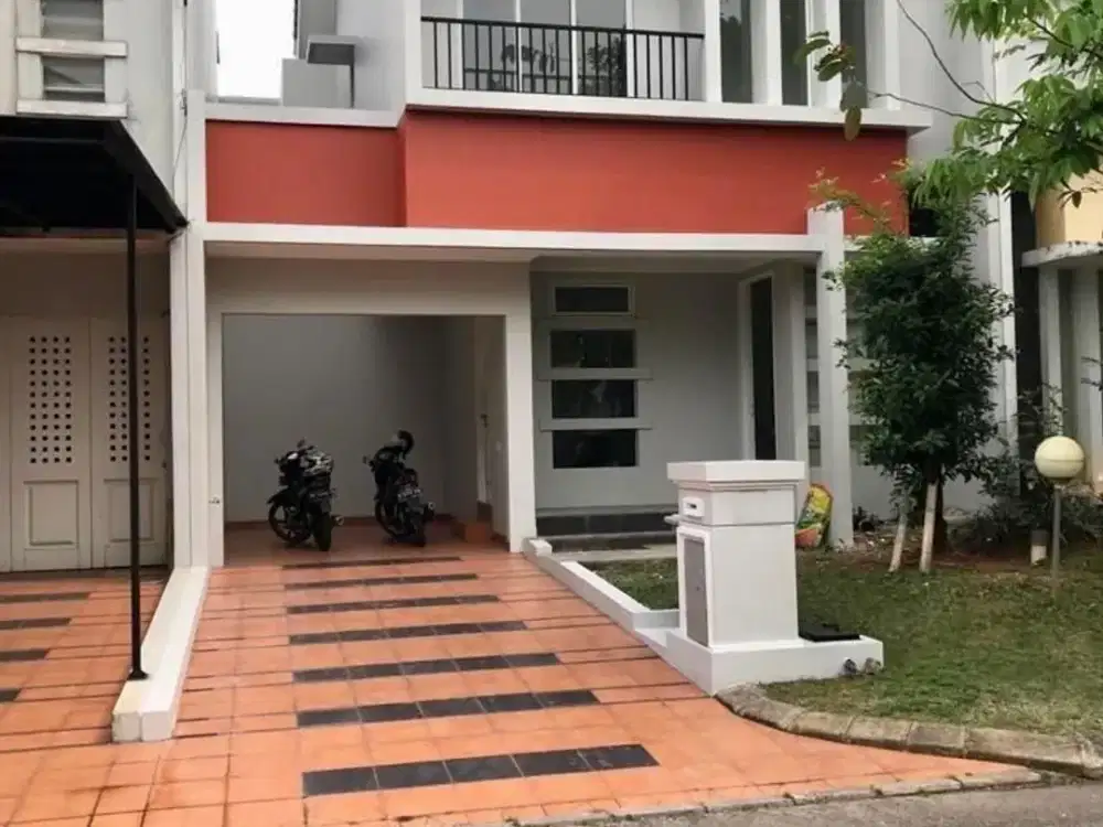 DIJUAL RUMAH RAPI POSISI DEKAT CLUB HOUSE CLUSTER TOPAZ - PHG