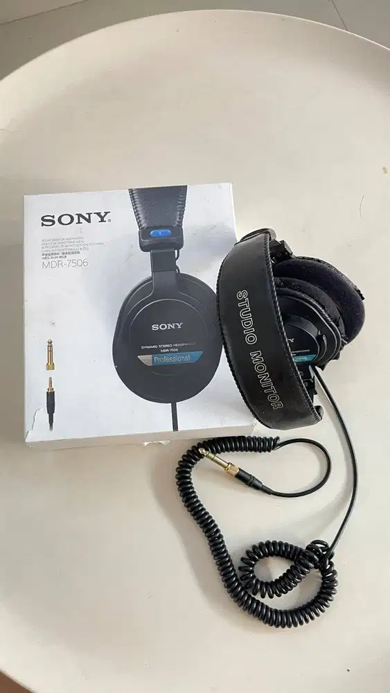 Sony Headphones MDR7506 Stereo Professional Studio MDR 7506