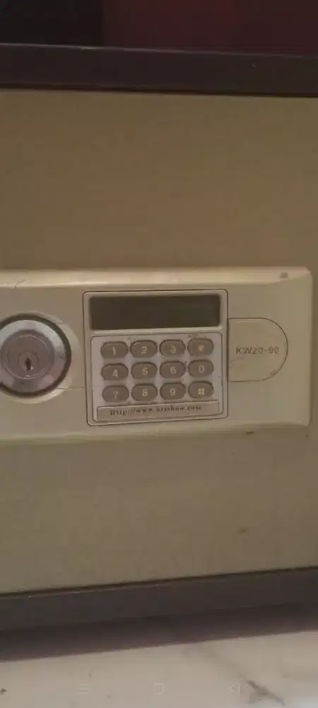 Brankas Krisbow tahan api