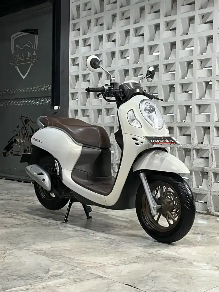 HONDA SCOOPY PRESTIGE 2023 - Chintia Mustika