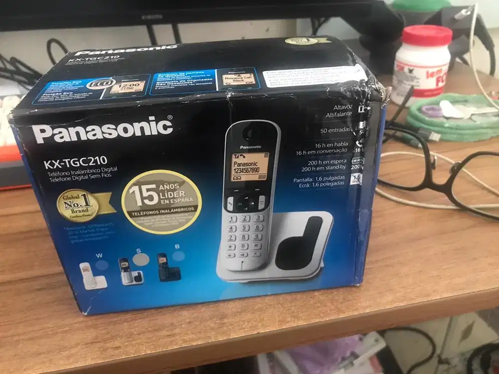 Panasonic handset cordless phone