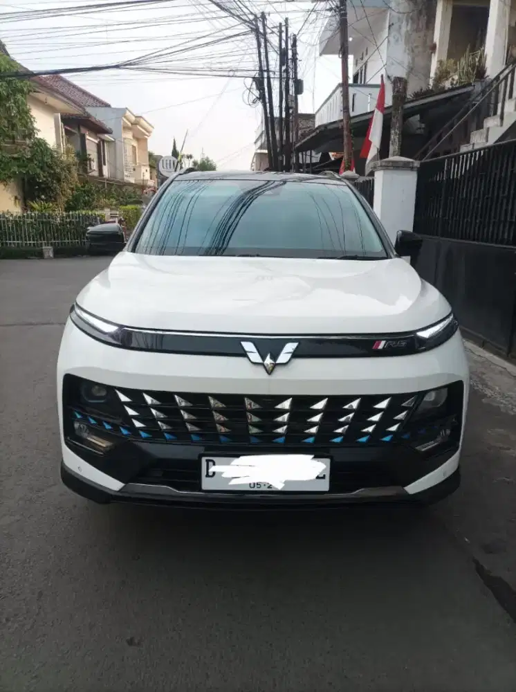 Wuling almaz hybird seperti baru