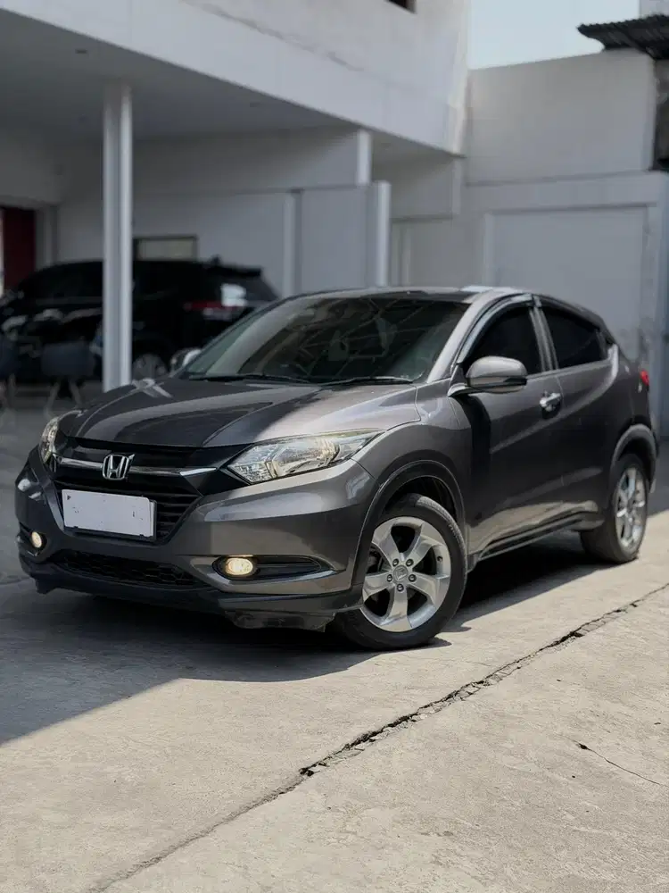 LOW KM PAJAK PANJANG Honda HRV E AT 2016 km 60rb Istimewa