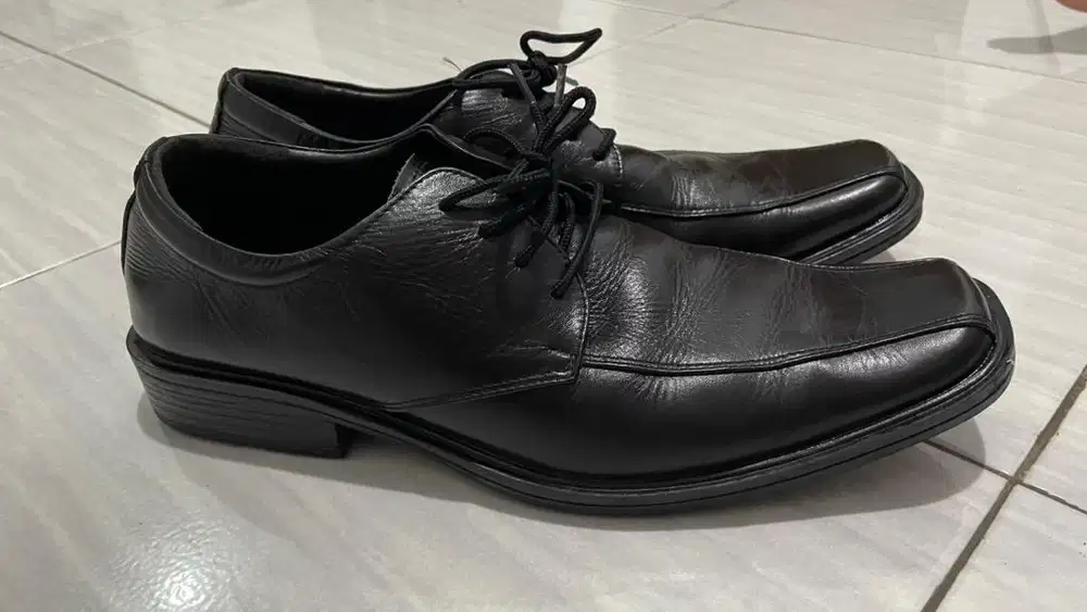 Sepatu Carlos Ortiz Formal