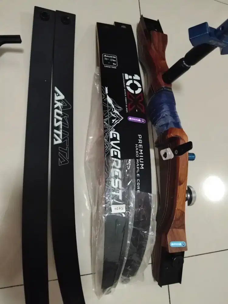 Akusta Bowst Everest wooden.