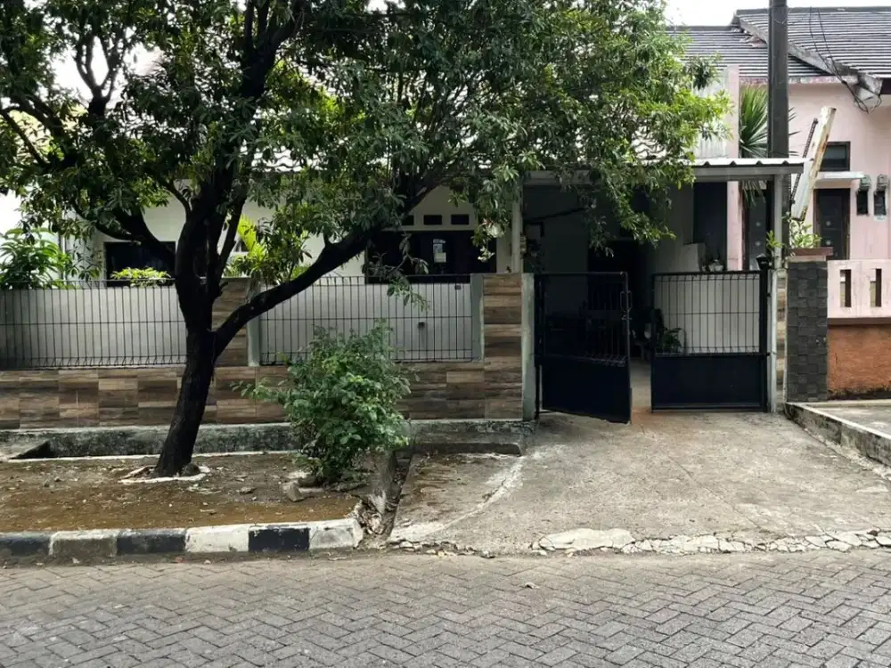 Rumah Murah Halaman Luas & Asri, Strategis di Perumahan Bumi Bekasi Baru - SHM