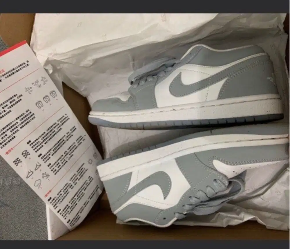 Sepatu air jordan 1 low