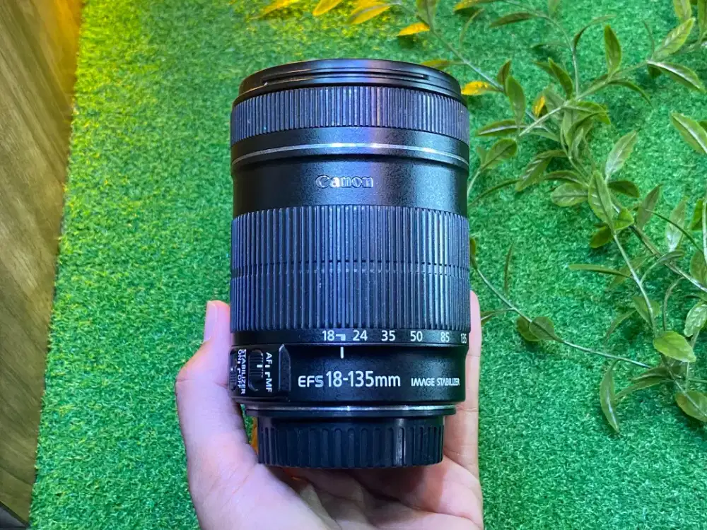 Lensa Canon 18 135mm