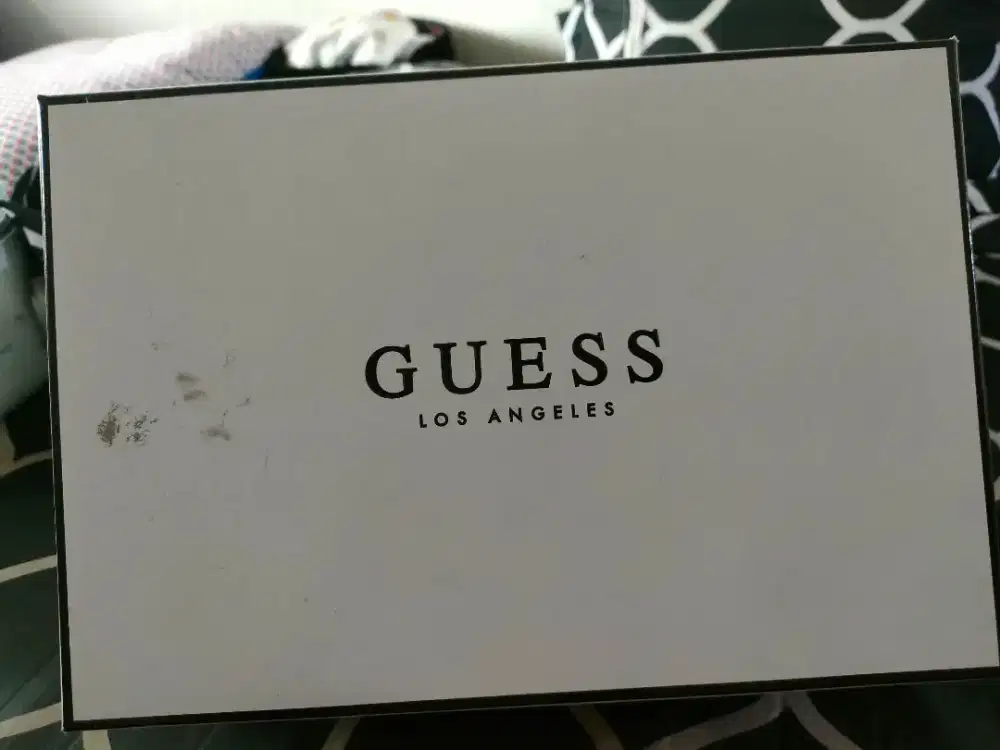 Sepatu Guess Original Wanita Warna Hitam