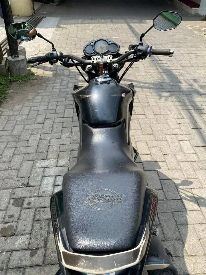 Motor CB150R 2014 PLAT R PURWOKERTO