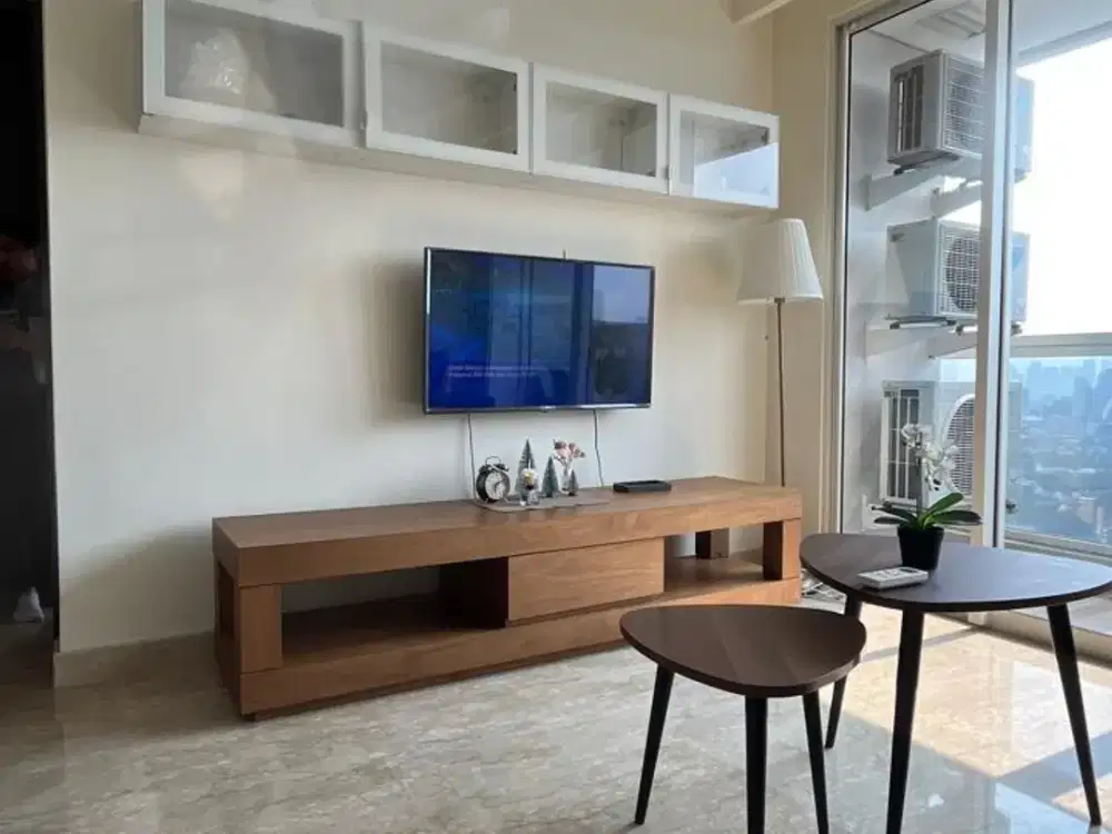 DISEWAKAN APARTEMEN EMERALD – LOKASI STRATEGIS DI TENGAH KOTA MENTENG, JAKARTA PUSAT