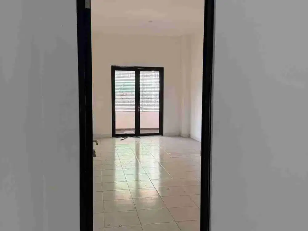 Disewakan Ruko Brand New 5 Lantai