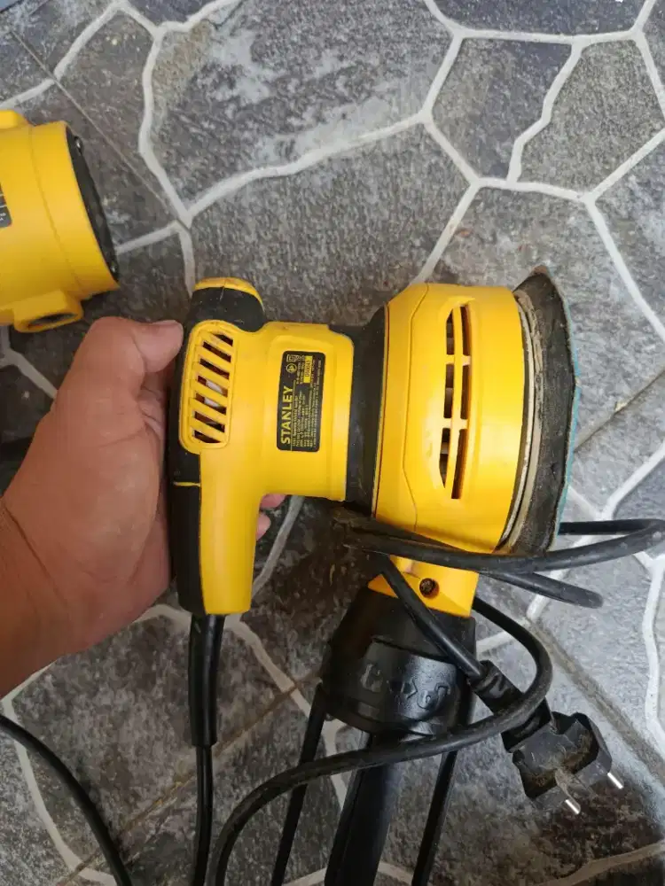 Stanley SS30 SS 30 Random Orbital Sander 5 Mesin Amplas Bulat