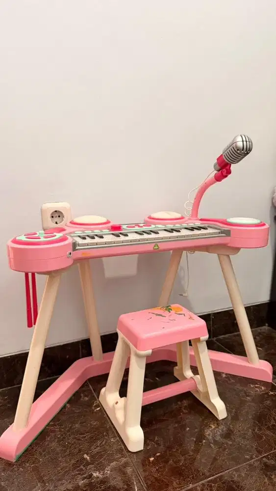 Piano ELC mothercare