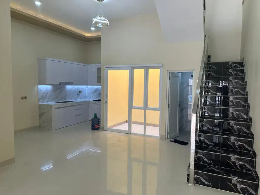Rumah Cantik Sudah Lengkap dengan Kitchen Set di Kota Harapan Indah Bekasi