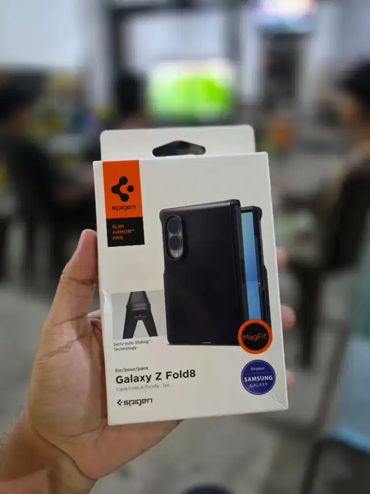 Slim Armor Pro Fold 8 Wide (Spigen)