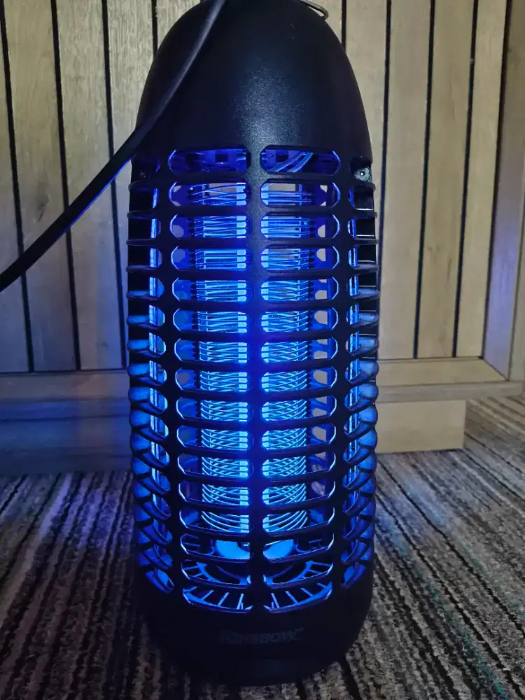 Lampu anti nyamuk 7 Watt Merek Krisbow