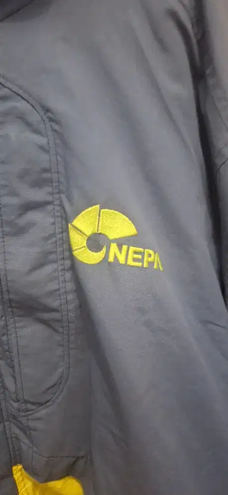 Jaket outdoor branded