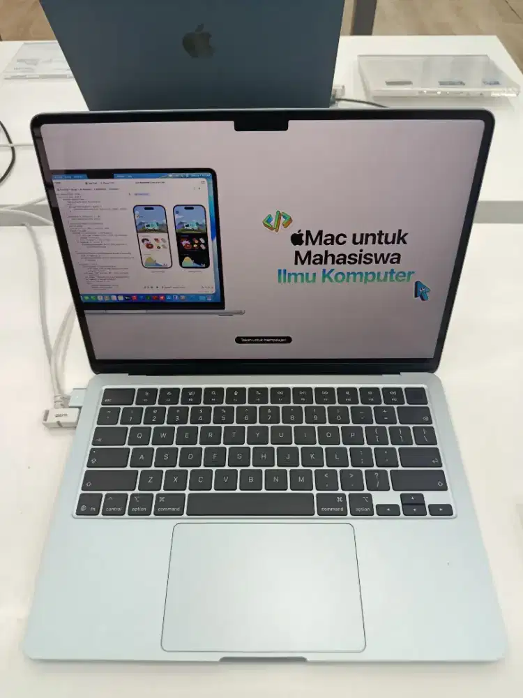 MacBook Air M5 bisa Cash & Cicilan Tampa DP